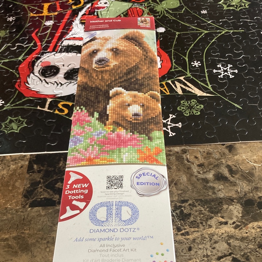 Diamond Dotz Mother and Cub Art Kit